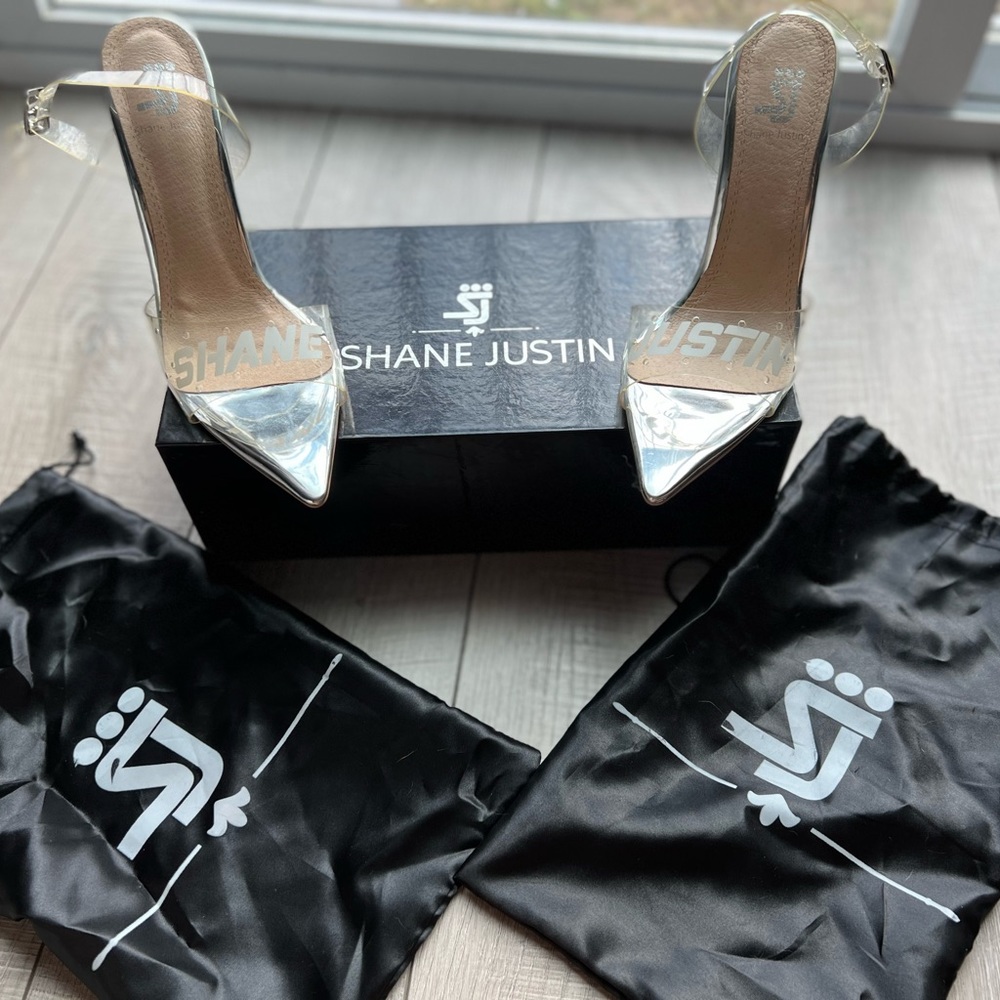 Beautiful Limited Edition Shane Justin Point Shoes/Heels.